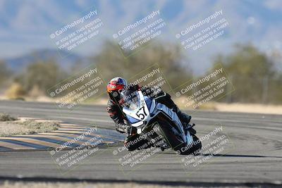 media/Dec-07-2025-CVMA (Sun) [[3e7d2de5dc]]/Race 12- Formula 40 MW and LW/